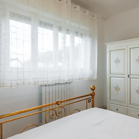 Ca' Graziosi Fiori Appartement *